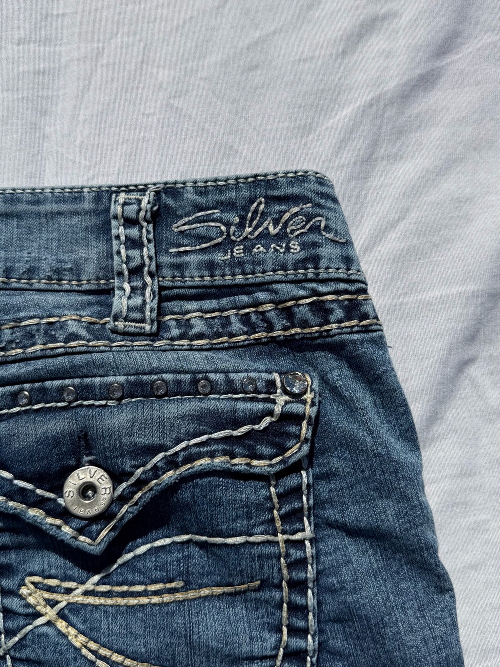Silver Jeans Bootcut Jeans - Picture 10 of 10